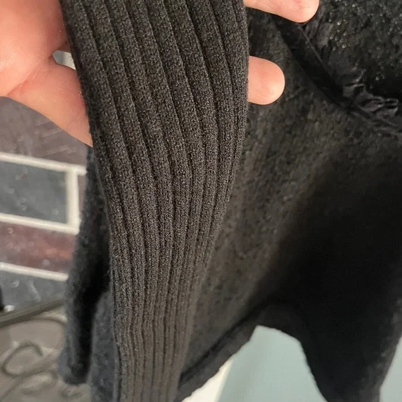 UNIF Vost Top - Picture 8 of 16